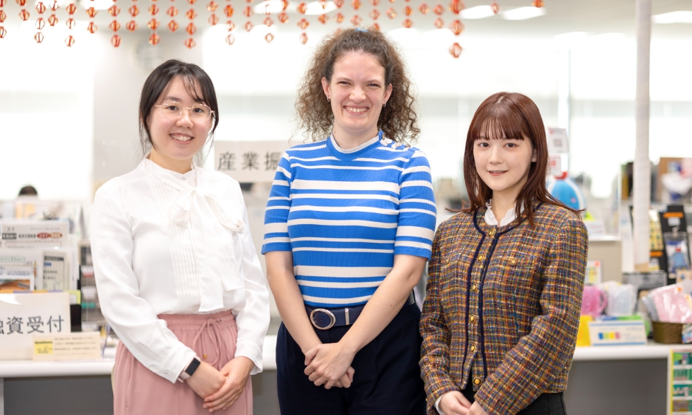 活力創造部 観光交流課の国際交流員の画像