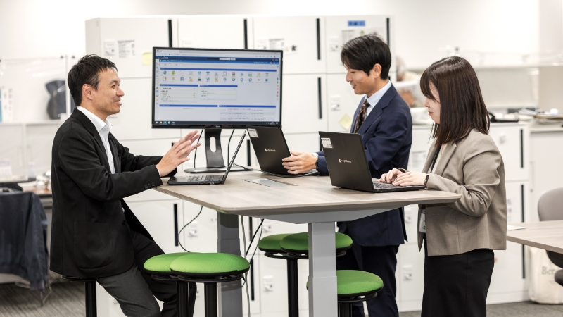 プロジェクトMEMBER会議中の画像