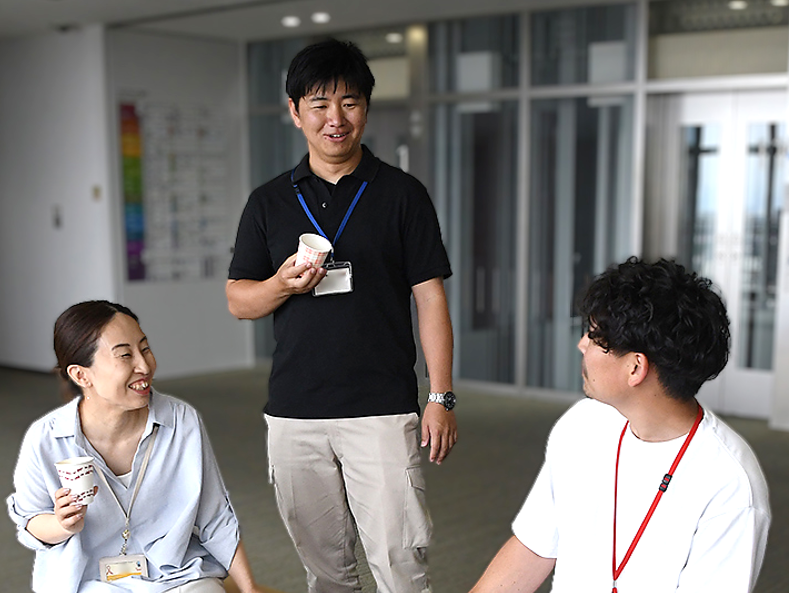 iコーデをした職員の写真